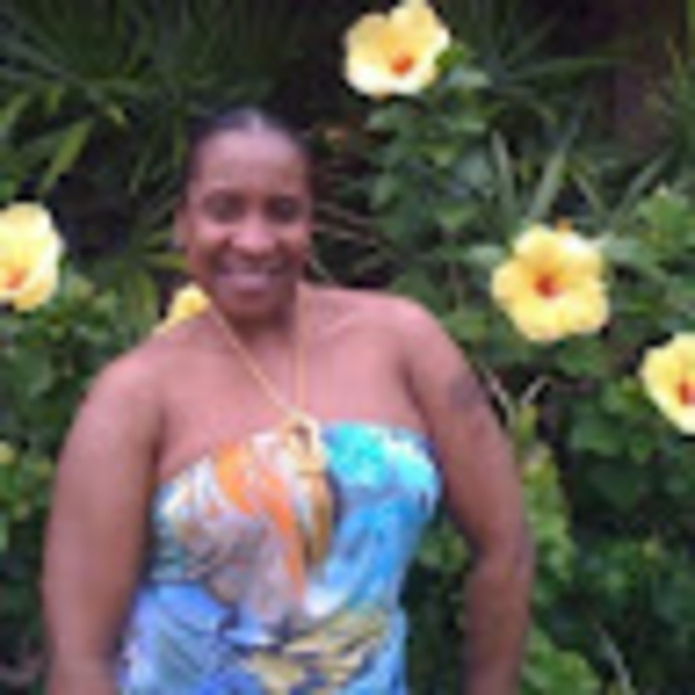Meet your Posher, Deedee